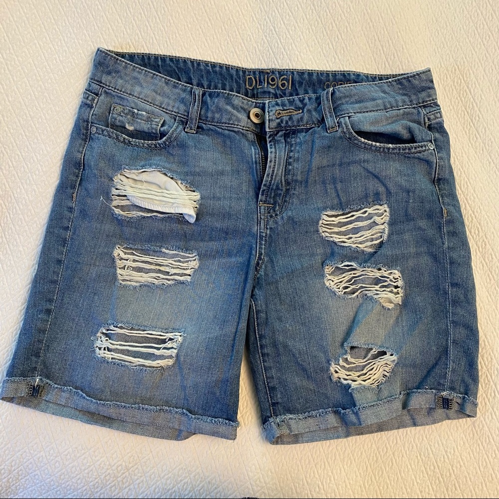 DL1961 Corie Slouchy Boyfriend Shorts